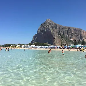 Baglio Cracchiolo Da Tuzzo - Il Rifugio Alloggio in famiglia